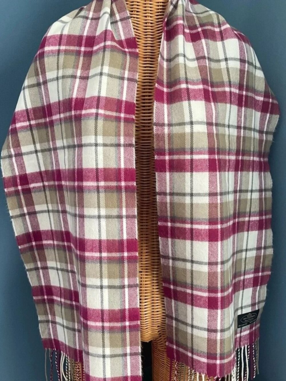 100% Cashmere Plaid Scarf in Pink, Cream and Tan